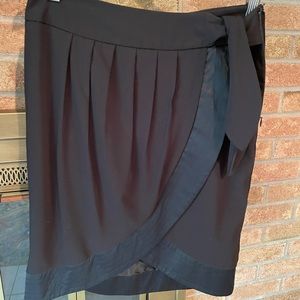 Black Worthington petite split skirt with side bow